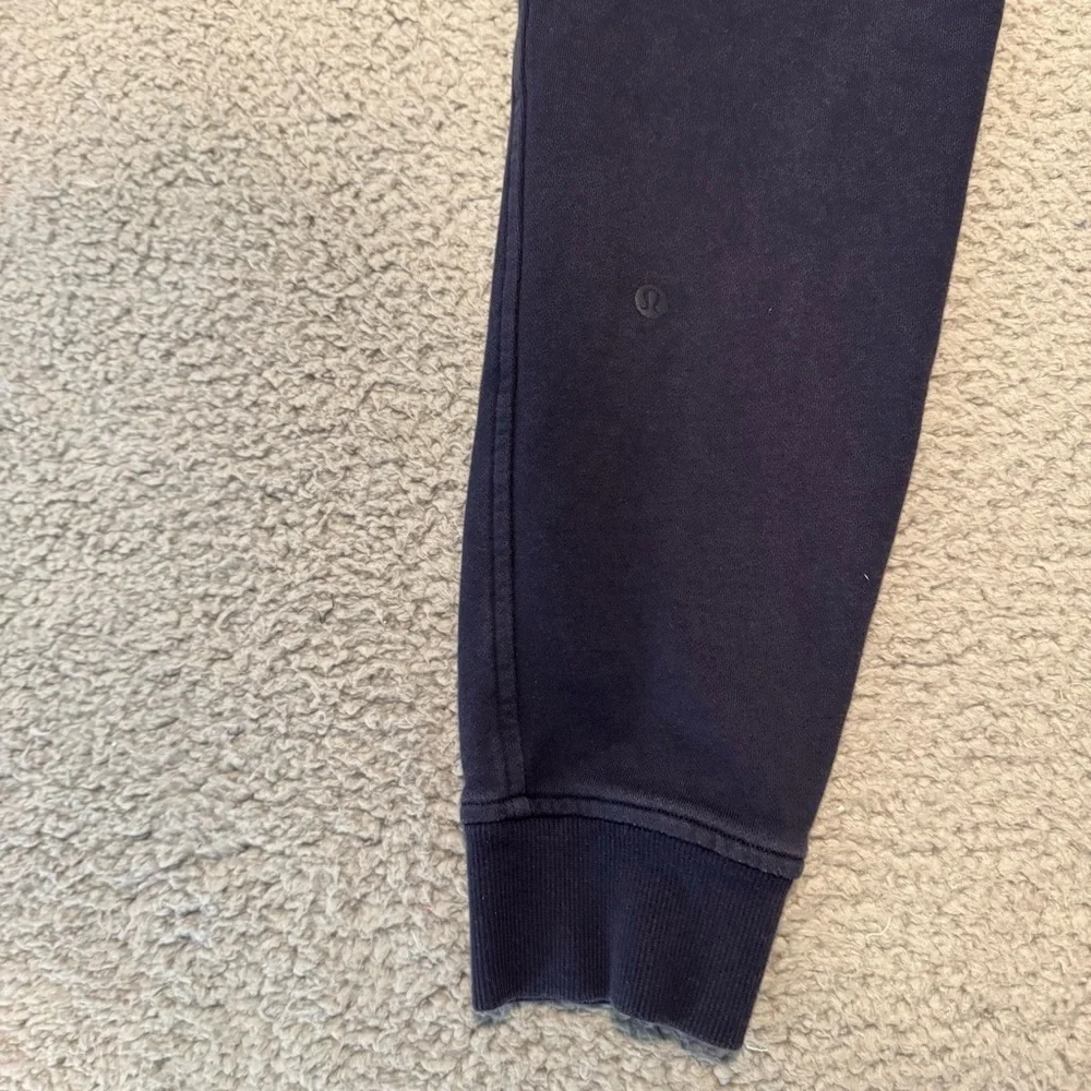 Lululemon Warm Down Jogger (28